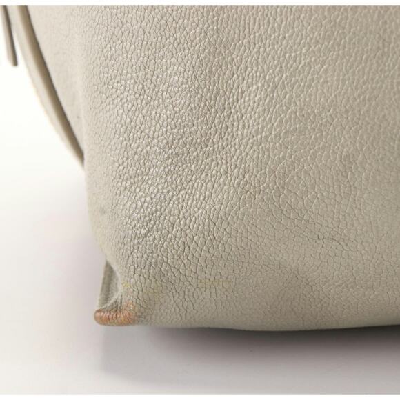 Chloé Dilan East-West Tote Bag in Pebbled Grey Leather - Picture 9 of 9